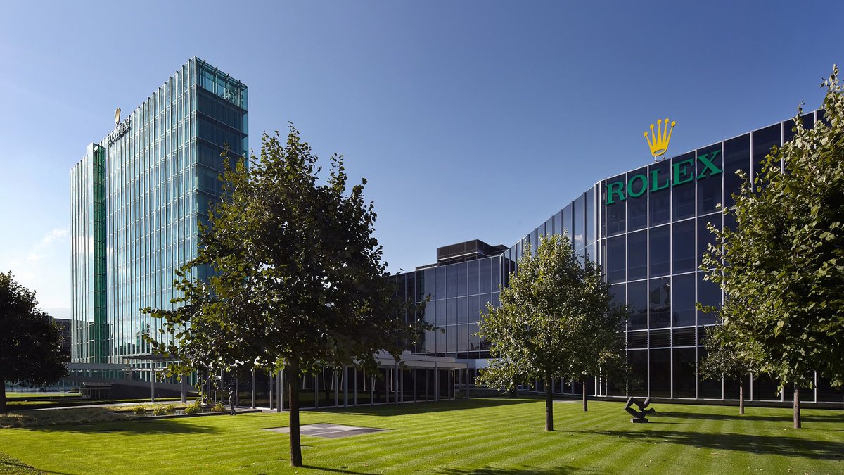 Horology's tweet photo. “Breaking News: Rolex Closes Swiss Factories Amid Coronavirus Pandemic” via @watchville https://t.co/g3or1FQiVm https://t.co/KDmqFZzMYR