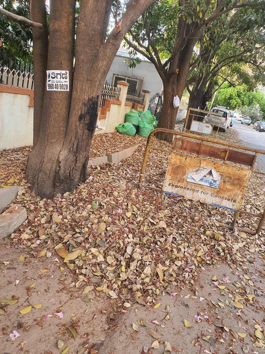 Anileshseth's tweet photo. Again no clearance by BBMP on 6th B Main HRBR 2nd stage @Officeofkjg @thekjgeorge @BBMP_MAYOR @BBMPCOMM @jude_ferrao @CWAHRBR2BLOCK https://t.co/SpYA4IlVFm