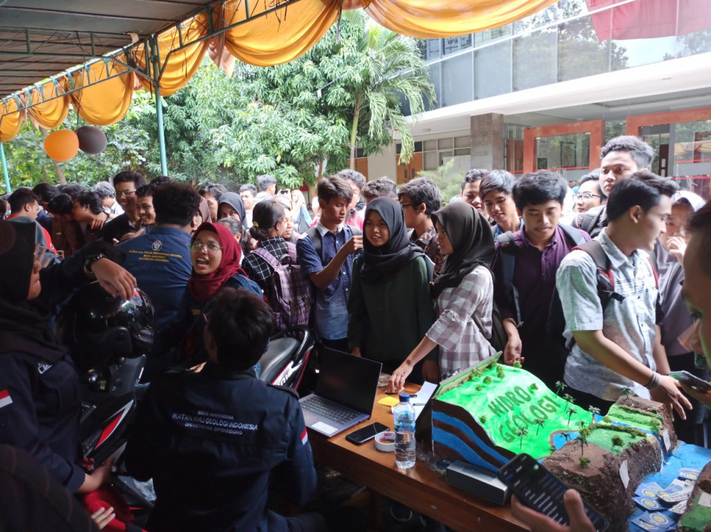 SM IAGI Undip on Magmadipa Expo 2020 smiagiundip.wordpress.com/2020/03/17/sm-…