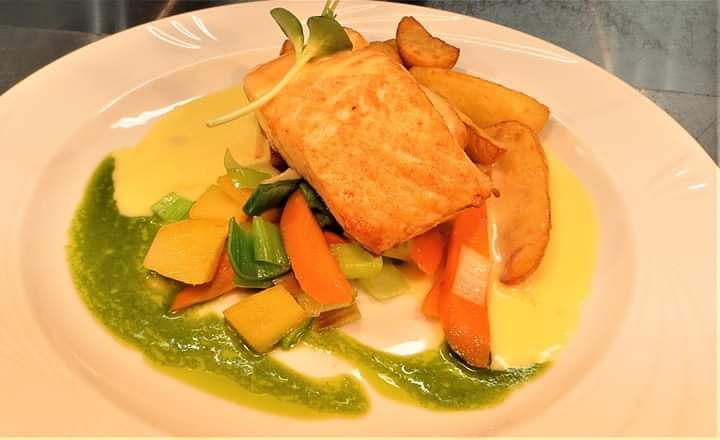 KMhansabar's tweet photo. Remember that we have #takeaway 😋 make your order, pick up and enjoy!

#karigasniemi #utsjoki #lapland #Finland #exploreutsjoki #visitfinland #onlyinlapland #laplandfinland #nofilter #food #alacarte #restaurant #salmon #guossi https://t.co/gjUIpwgg3A