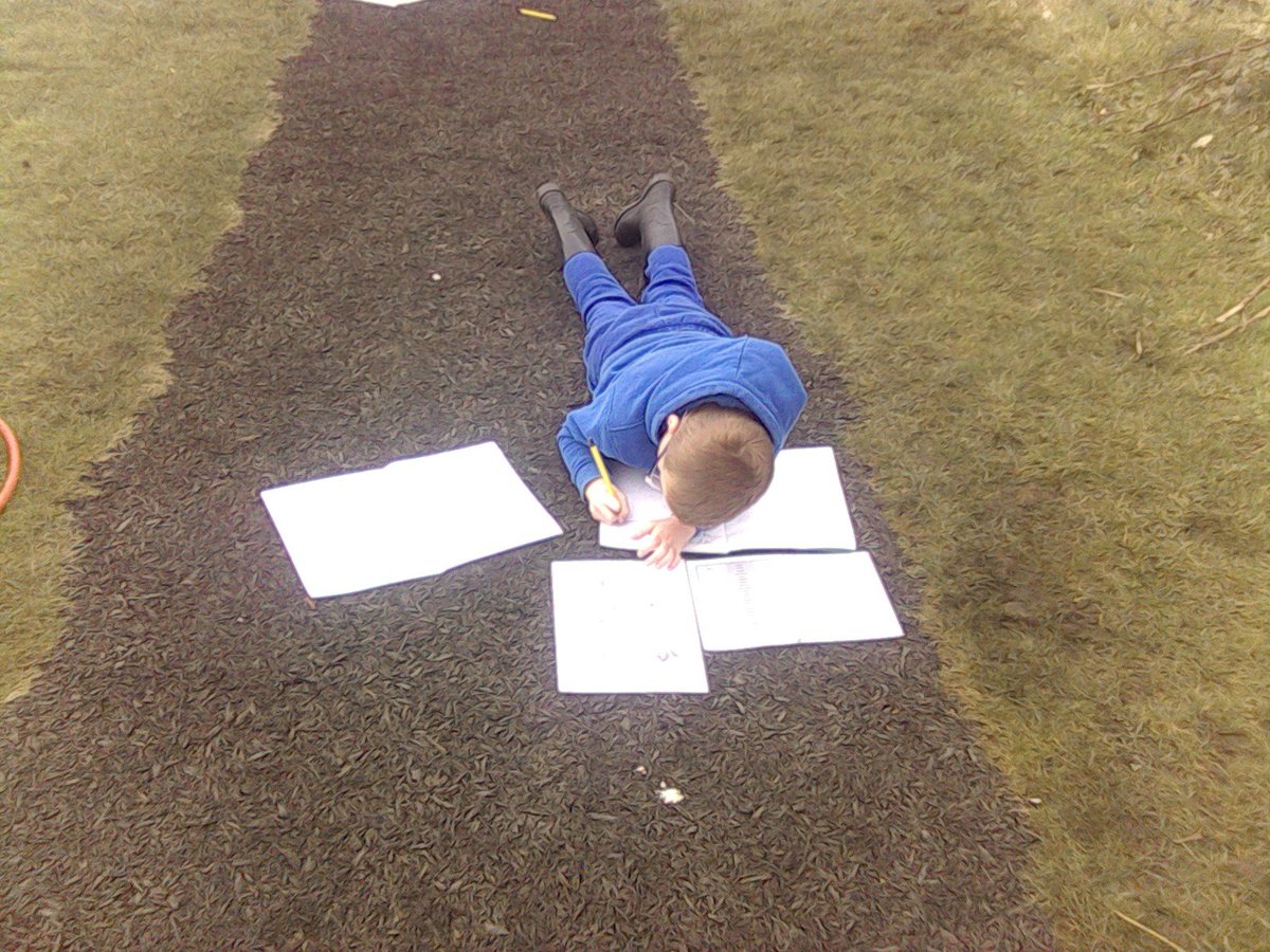 LordsgateCE's tweet photo. We all had a fantastic afternoon to celebrate 'Great Outdoors' week. Year 4 completed some outdoor and adventurous activities and then wrote poems about the different plants found on the school field. #lordsgateoutdoors #lordsgatepe #lordsgatewriting https://t.co/Wd8UiOLQdr