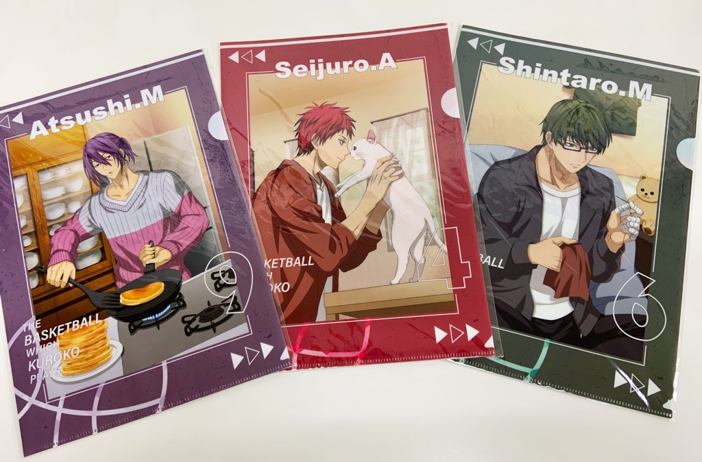 驚安の殿堂 ドン キホーテ Ar Twitter ドンキ 黒子のバスケ描き下ろしコラボグッズ紹介ー ٩ ˊᗜˋ و 第1弾は 黒子と火神と キセキの世代 のオフショットが眩しいクリアファイル カワイイやらホットケーキ焼きすぎやらがてんこ盛りです 艸 詳細は