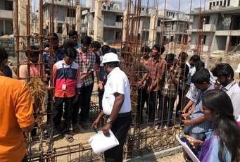 skcetofficial's tweet photo. Third year Civil Engineering students underwent field visit to Sri Vari Ekantam (Luxury Villas) on 10th Feb. Students got exposure on reinforcement practices of footing, column, beam and slab. 

@abhayjere 
@mhrd_innovation 
@DrRPNishank https://t.co/jC06dEoiuZ