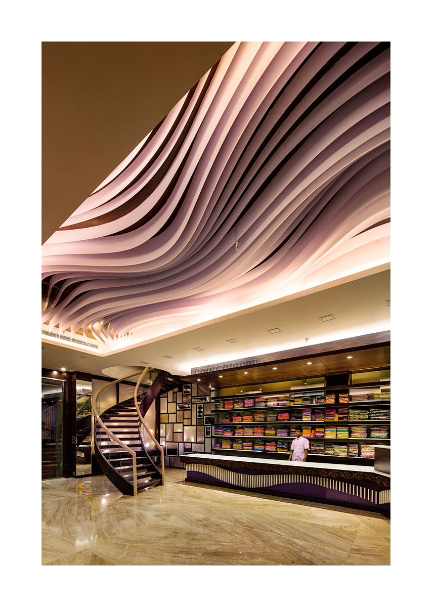 StudioTAB1's tweet photo. Project: Balaji Silks -Retail Interiors.
Location: Mumbai
Project Area: 4500 sqft spread across 2 floors.
Architects: studio TAB

#architecture #architects #interiordesign #commercialinteriors https://t.co/QTsr3BsfBa