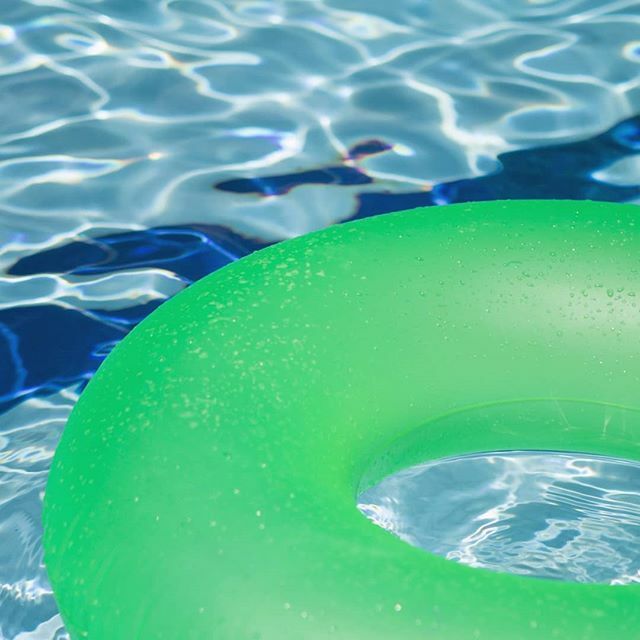 Nikmati berenang bersama keluarga dan teman dengan promo yang menarik hanya di swiss-belinn pangkalan bun. Dengan IDR 65.000,-/Nett kalian bisa berenang sepuasnya, sudah termasuk makanan &amp; minuman yang tersedia di BaReLo Restoran dan akses Wifi gratis. Terbuka untuk umum ya
…