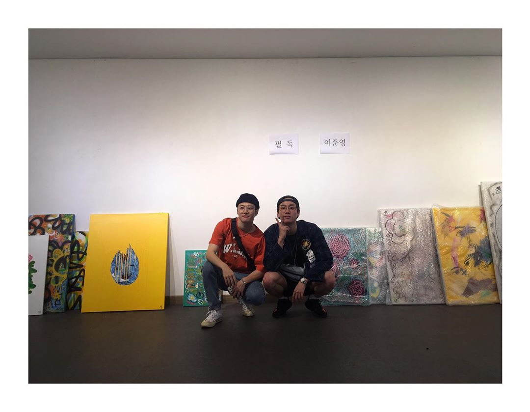 Jun and Feeldog held a joint exhibition with some artists in July 2019.