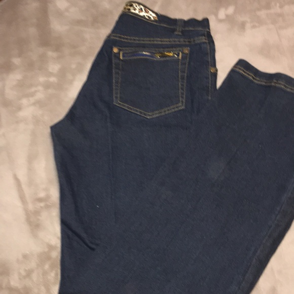 AmandaB01793465's tweet photo. So good I had to share! Check out all the items I'm loving on @Poshmarkapp from @StacieS51395156 #poshmark #fashion #style #shopmycloset #christina #everlast #calvinklein: https://t.co/snYbnWiFnU https://t.co/6ZviU3CHSL