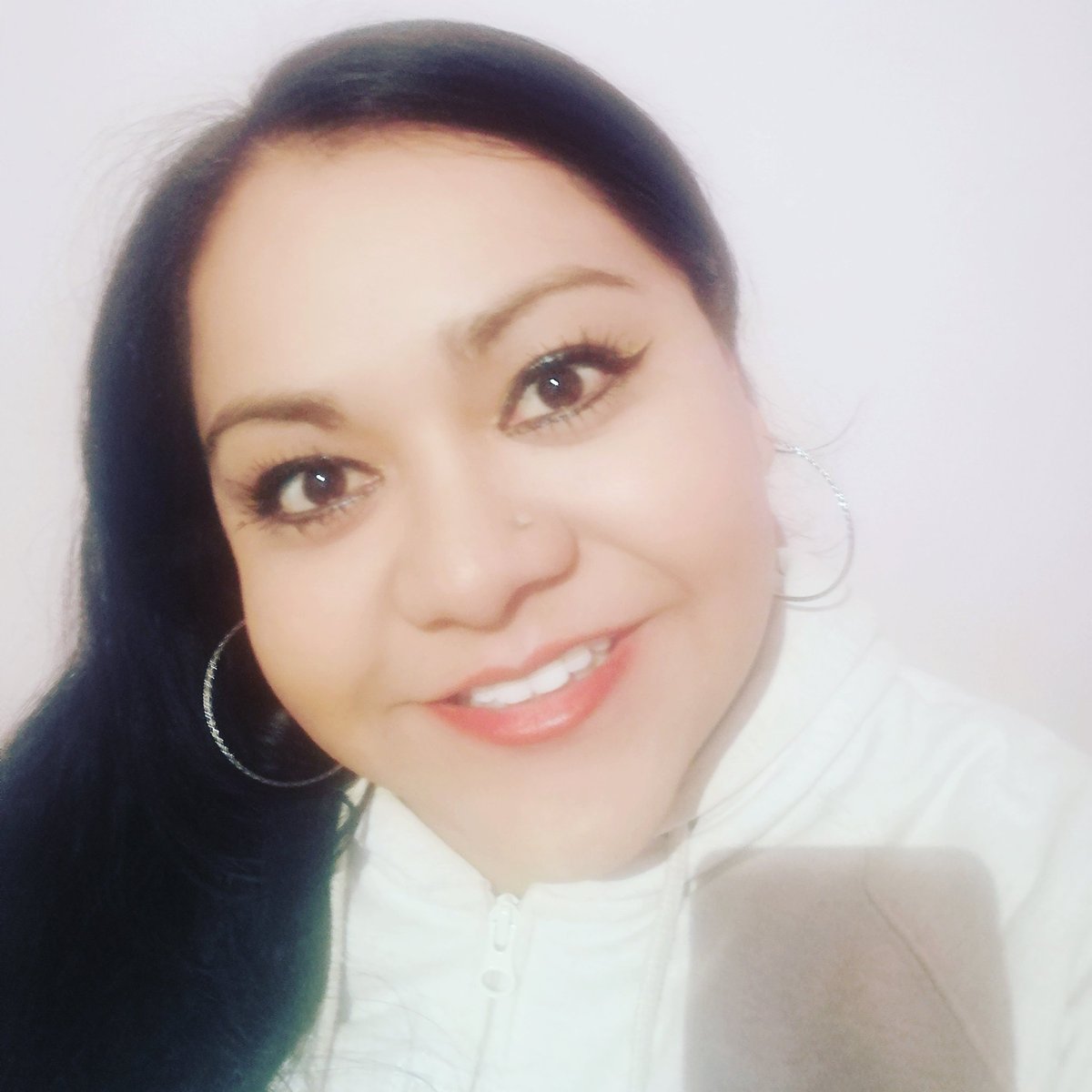 Patthadepoio's tweet photo. Hoy comienzo sin ti, pero con ánimos de ser una buena persona, de retomar rutinas y dejar atrás lo malo, me siento con energía aunque a veces no lo parezca!  Gracias por coincidir, gracias por las enseñanzas!! https://t.co/3MM0g7xns8