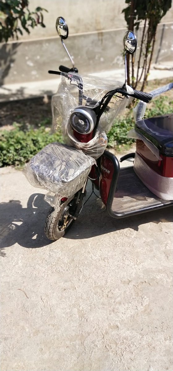 joltaebike's tweet photo. جولٹا الیکٹرک رکشہ تعارفی قیمت میں حیرت انگیز کمی صرف 150,000 ایک چارجنگ میں سفر کریں 70 کلومیٹر سے بھی زیادہ ....ٹیوب لیس ٹائر ریموٹ کنٹرول ریورس گئیر آرام دہ سفر کے لیے ابھی رابطہ کریں 03229894302 عبدالواجد صاحب
For Whatsapp: 0317-490 7272
#erickshaw #joltaelectric https://t.co/O31ey5CZ8h