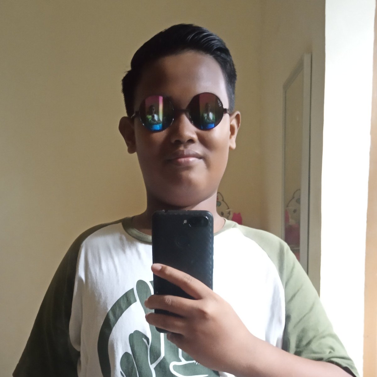 cakep_dafa tweet picture