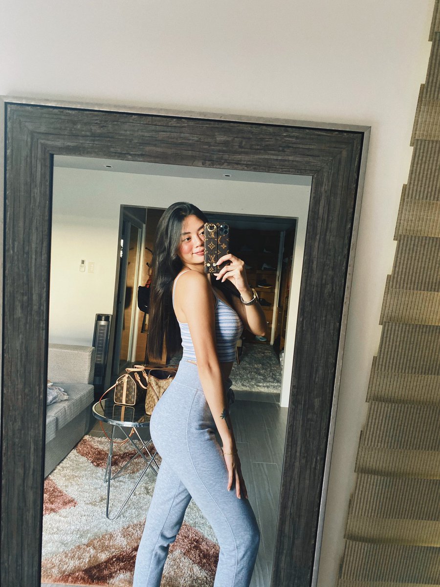 camilltrinidad's tweet image. Lazy day 🍃