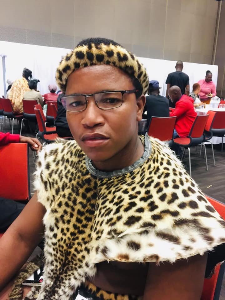 Thembelani_Gina's tweet photo. Mzukulu appreciation tweet! #Maskandi 
#Eweni #Wensizwa #MabiliAmaxoki #Ithene #uThoko #Sabathile https://t.co/9lp8J6icmh