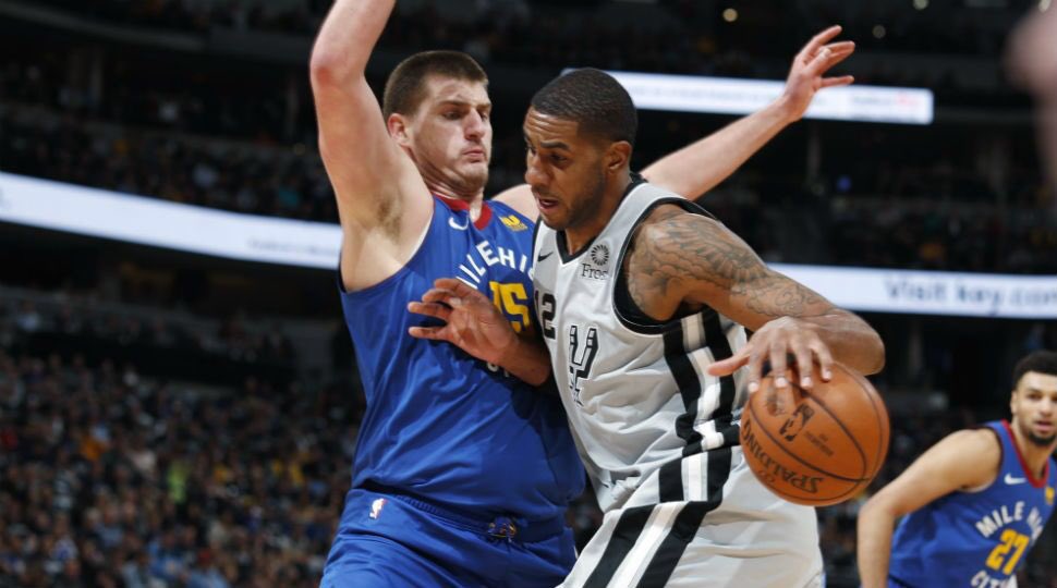 ExpertsHour's tweet photo. Oklahoma City Thunder

Pg-Gilbert Arenas
Sg-Zach LaVine
Sf-Kevin Durant (c)
Pf-LaMarcus Aldridge
C-Nikola Jokic

This is going to be a fun ass team to watch play 👀 https://t.co/CeV3nXpkJr