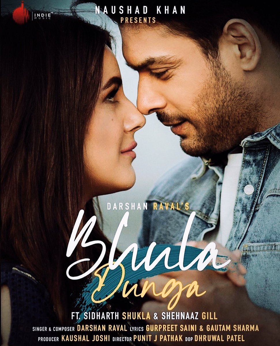 TripsIsLove's tweet photo. Her eyes looking up at him, his eyes staring down at her.

Her intently gawking at him, him tenderly gazing at her.

Her eyes focusing on his, while his eyes are crinkling at the corners. 

Their noses touching, their hands held firmly together. 

#BhulaDungaFirstLook https://t.co/qWgrVdvzBt