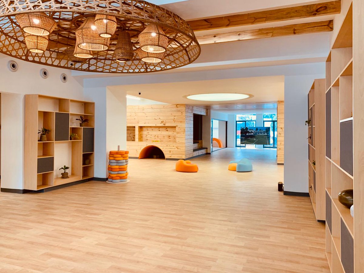 heritage_ggn's tweet photo. It was a pleasure having our first set of parents tour the new Heritage International Xperiential Junior campus at DLF Phase 5 over the weekend. We would invite others soon, as the corona situation gets better.
#designthateducates #innovativeschools #engagingclassrooms #edchat https://t.co/6Y7RVmgBZI