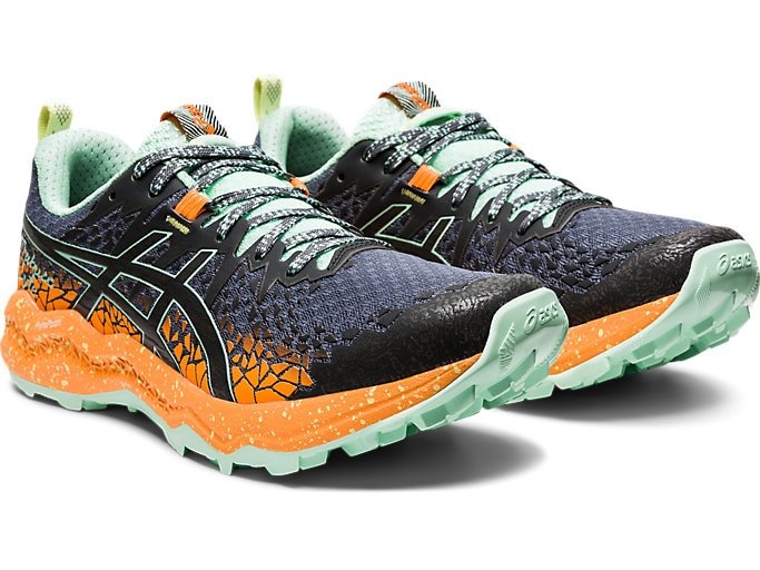 ISGgreen's tweet photo. #新宿東口ビックロ店　斉藤です。
#トレイルランナー　 #グザビエ選手　も使用している
#ASICS  #FUJITORABUCOLYTE　入荷してます。
軽量性、屈曲性、グリップ性の良いオールマイティなシューズ。
#ASICSGRIP   は濡れた路面や岩場でも優れたグリップを発揮します。 https://t.co/R1W7SHszJO