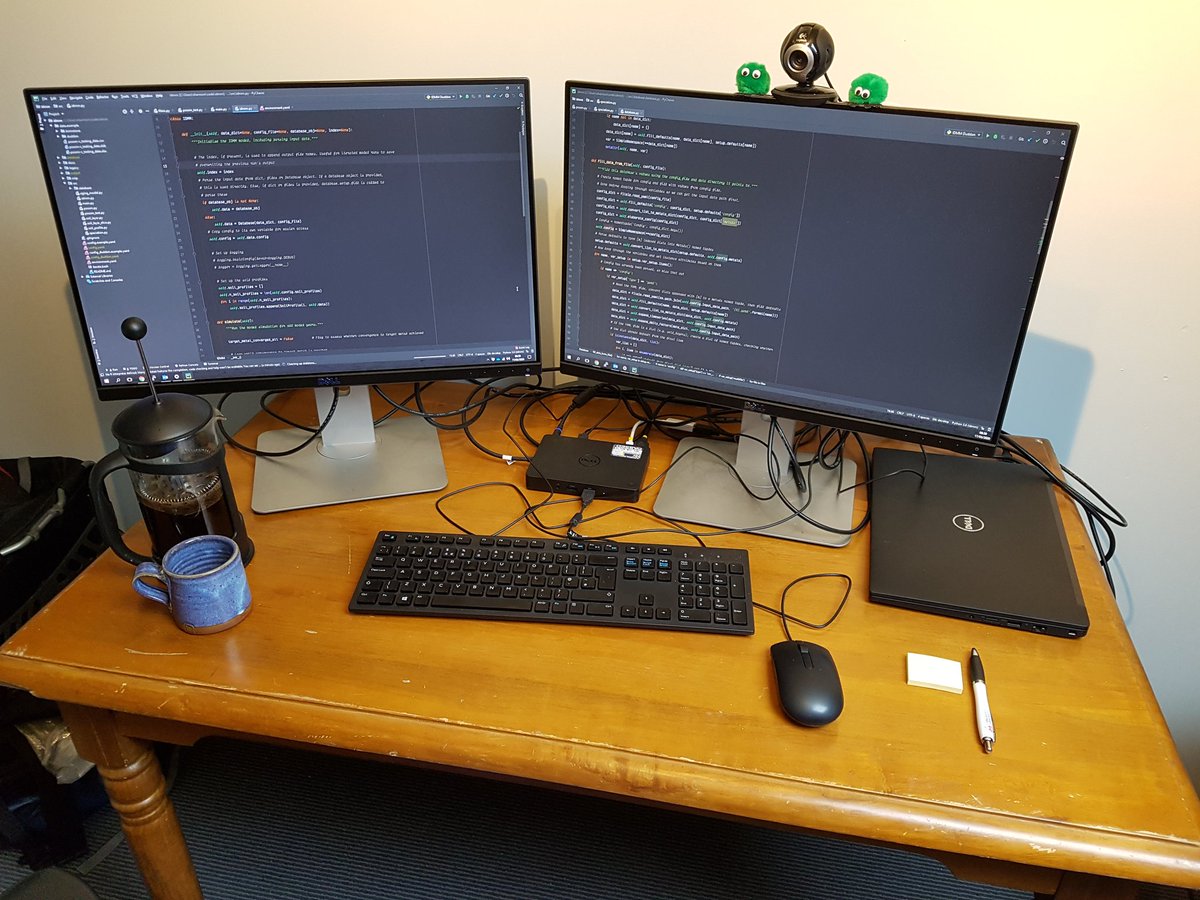 samharrison7's tweet photo. I could get used to this... #workingfromhome #stuckintheloft https://t.co/JwxGZFBJNn