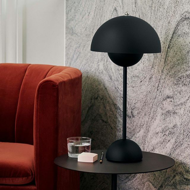 Perfection. Flowerpot Table Lamp by <a href="/andtradition/">&tradition</a> in a matte black finish. 👌⁠ ift.tt/33rNek1