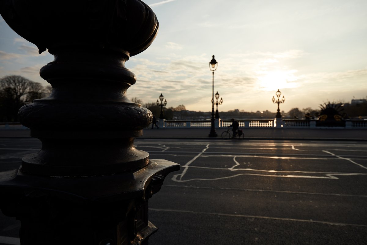 abkPhoto's tweet photo. Paris looked empty, very empty this morning. https://t.co/vSt7rPjUUD