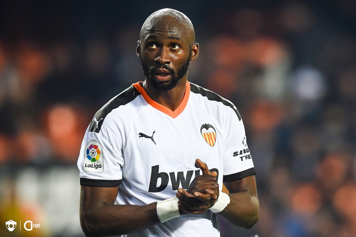 ActuFoot_'s tweet image. Eliaquim Mangala : « Moi j'avais zéro symptôme, j'étais comme d'habitude. Donc, quand dimanche matin le doc m'a dit que j'étais positif au Covid-19, j'étais choqué, au départ je pensais que c'était une blague. »

(@lequipe)
📎 lequipe.fr/Football/Artic…