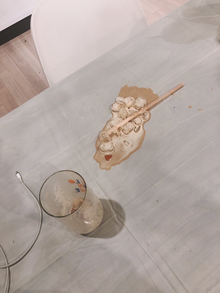 너무 맛있어서 놀라서 쏟아버렸다...