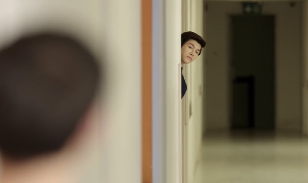 66. 2Moons (2017 - Drama BL)mungkin ini drama BL pertama yg aku tonton (salahin yutub ya krn selalu muncul di rekomendasi yutub) abis itu keracunan soalnya lucu aja story drama ini. romance BL tuh emg lebih seru dibanding romance2 pada umumnya. hehe maafkan