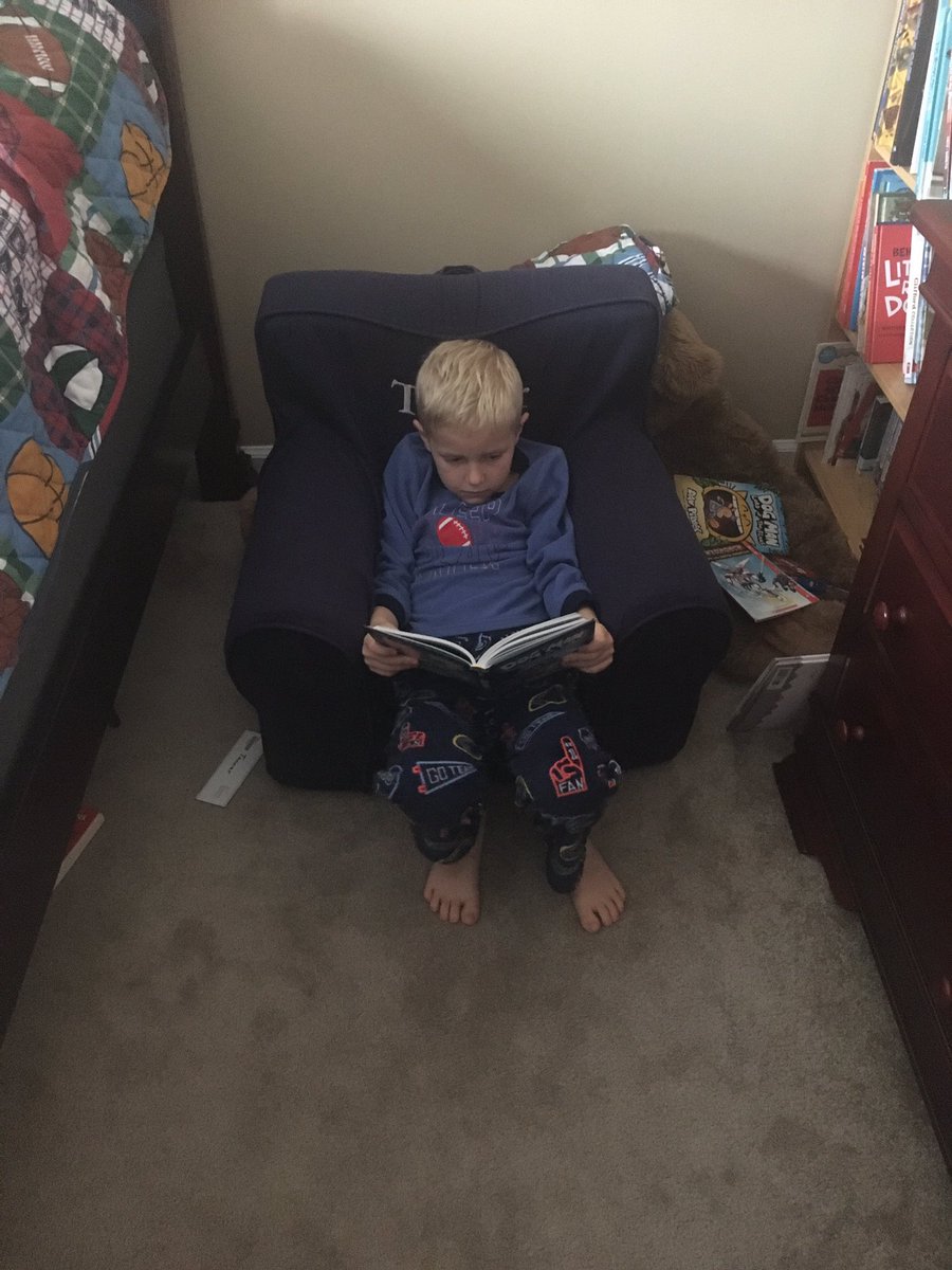 MsSulkowski's tweet image. This kiddo’s mom said he nailed Day 1 of Digital Learning! Fast Facts, Bar Graphs, Reading, and even some sorting fun! @andylallison @SweetAppleES @MrsAlhadeff #FCSrising