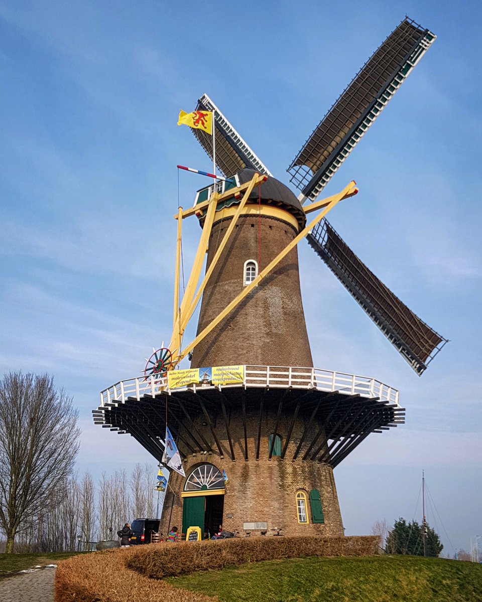Morgen zijn we #heeldedag open in #Gorinchem. We nemen maatregelen in verband met #COVID2019 . Zie voor een uitgebreide toelichting onze pagina op #Facebook #meelvandemolen