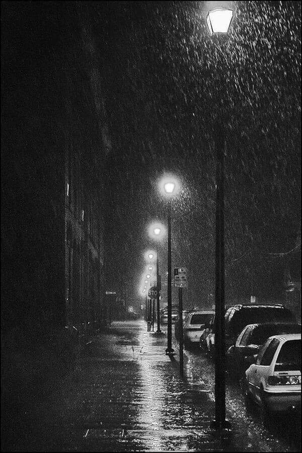 imeeyeow's tweet photo. normal people have no idea how beautiful the darkness is. https://t.co/2rK29y7yxW