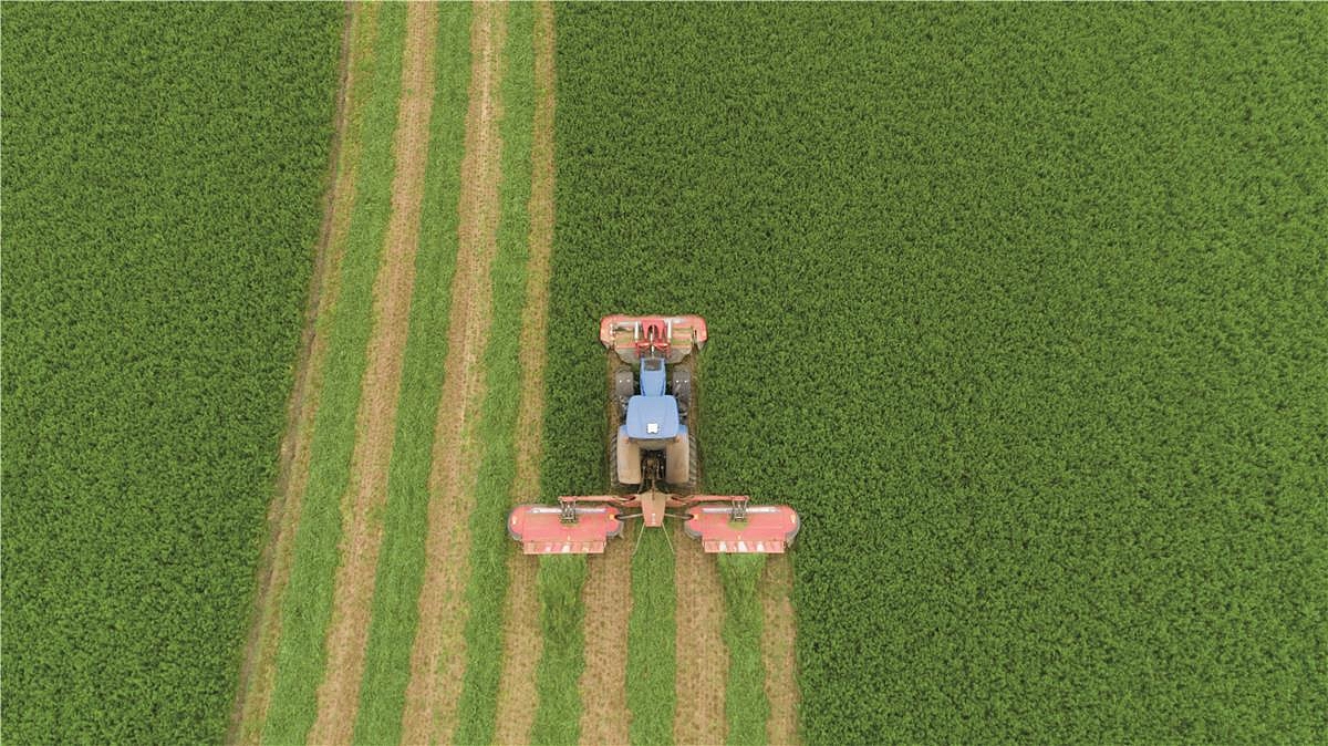 McGavinFarmEquipment tweet media