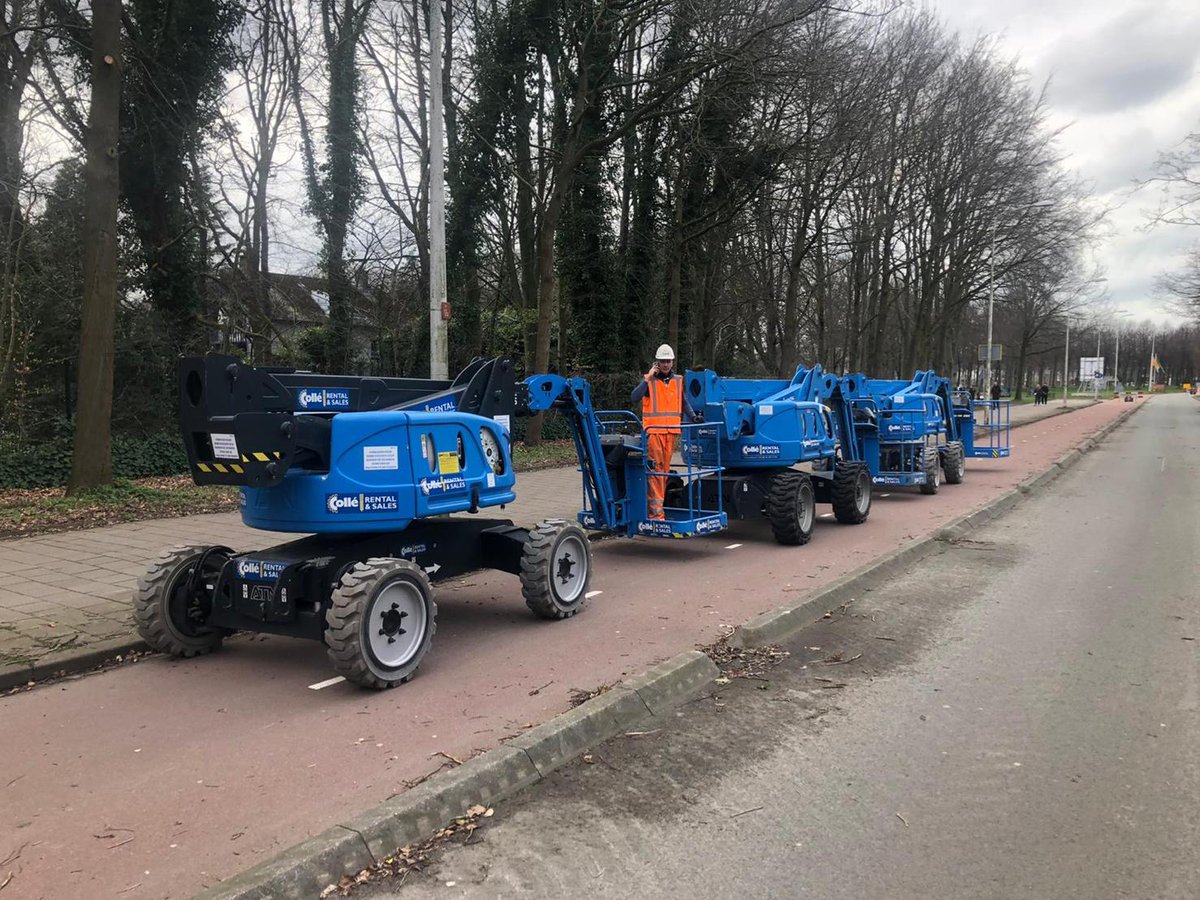 AtnPlatforms's tweet photo. Merci à notre client aux Pays-Bas, société Collé Rental &amp; Sales très heureux de l'utilisation de 3 nacelles articulées ZEBRA 12 pour des travaux dans un tunnel de l'autoroute A12. https://t.co/AtIUU7RdVo