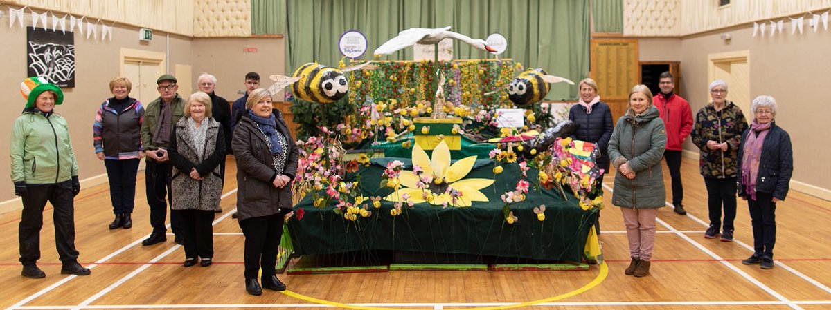 GlasloughT's tweet photo. Too 🐝 or not to 🐝
Some of our members have spent the last 4 months preparing this beautiful display for the local St Patrick’s day parade in celebration of our community and also our achievements this year. Please SHARE☘️🇮🇪😁 #TwitterParade #RTEVirtualParade https://t.co/x9YtkPU20r