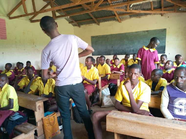 ChallengeAid's tweet photo. Score Target Setting session today at #Kurket #SchoolsofHope in #Kajiado: classes 7 and 8. The session was great fun and we enjoyed socialising with the children. We set a goal of 270&above for the children to achieve in their exams. ~ Sophia Kamweru #ChallengeAid #aimhigh https://t.co/O8JS42XeKM
