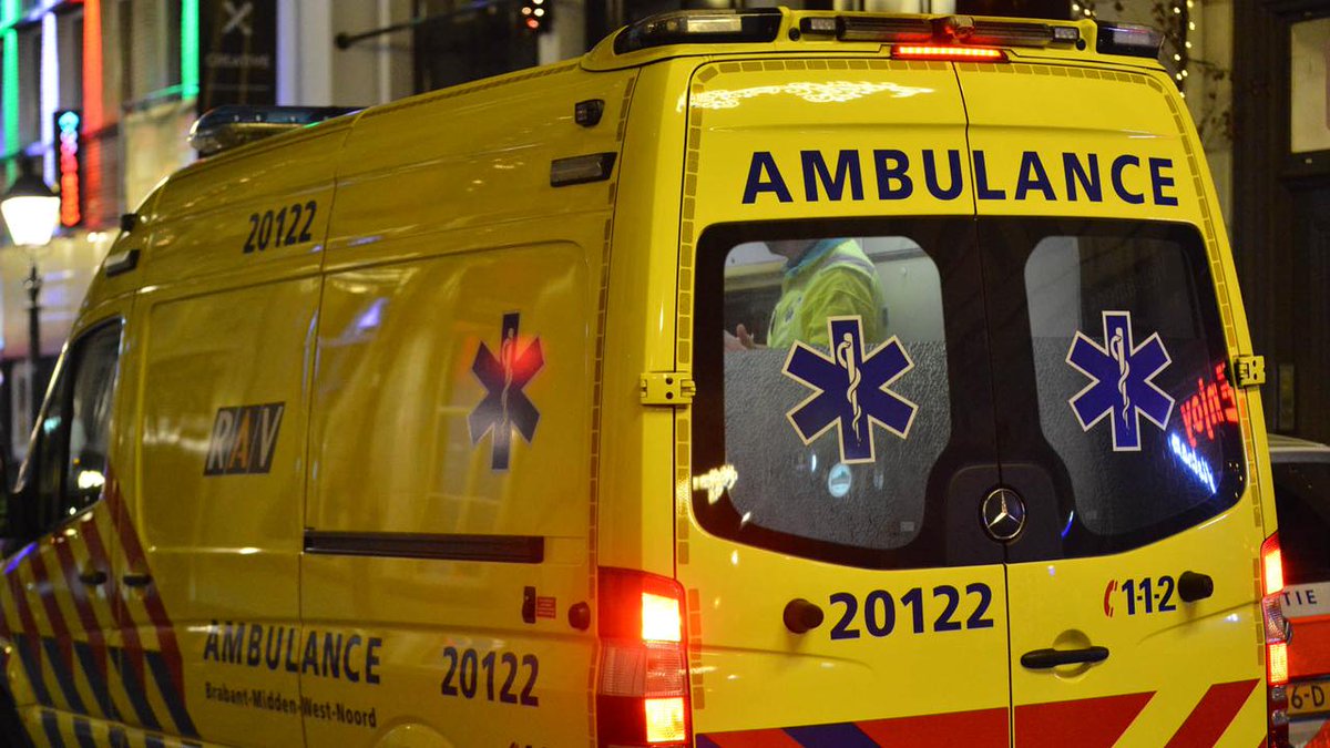 Follow us on YouTube Inspectie onderzoekt dodelijk ongeval met vijfjarig meisje in Steenwijk....