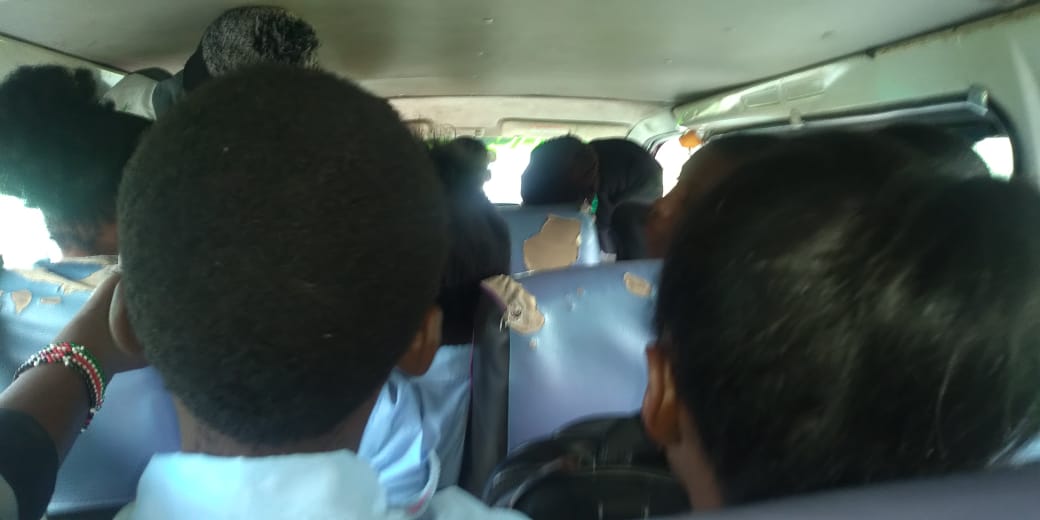 EMpendakenya's tweet photo. This Morning I boarded a PSV KVC 320F #Masii headed 2Katangi.3/4passengers were students. They were so overcroweded 18, 4a 13sitter. I protested but was almost lynched by touts. @JamesMacharia_ @ntsa_kenya @IG_NPS up up war on covid19. @ntvkenya @KTNNewsKE https://t.co/JQnYre9ygQ