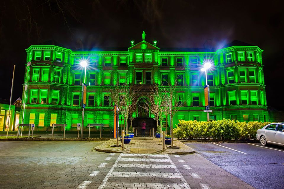 #HappyStPatricksDay from all <a href="/MICLimerick/">Mary Immaculate College (MIC)</a> 

#LáFhéilePádraig #MidWestTogether