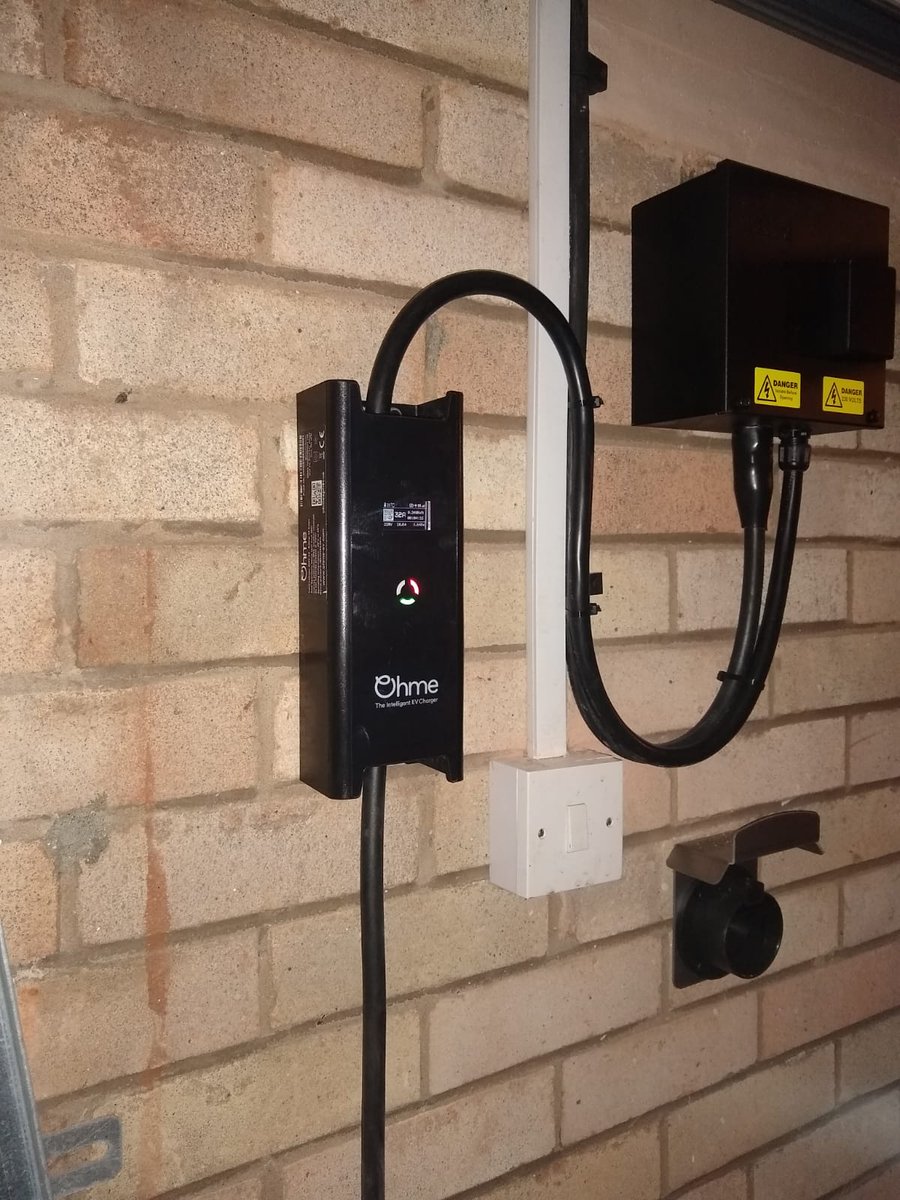 Our latest OHMe install using the Matte.  If you're looking for charge point. sales@ecochargepointsuk.com 
#evcharging #ElectricVehicles