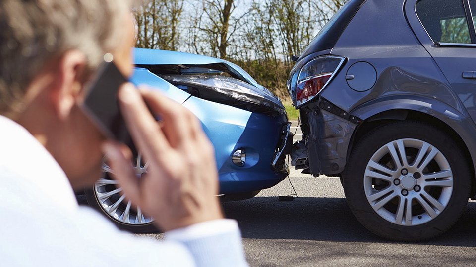 SegurAudit's tweet photo. El seguro del automóvil te protege también durante el #EstadoDeAlarmaNacional. Tanto el seguro a terceros como el de todo riesgo. #StopBulos #Covid19 https://t.co/FaJZjZOWNU