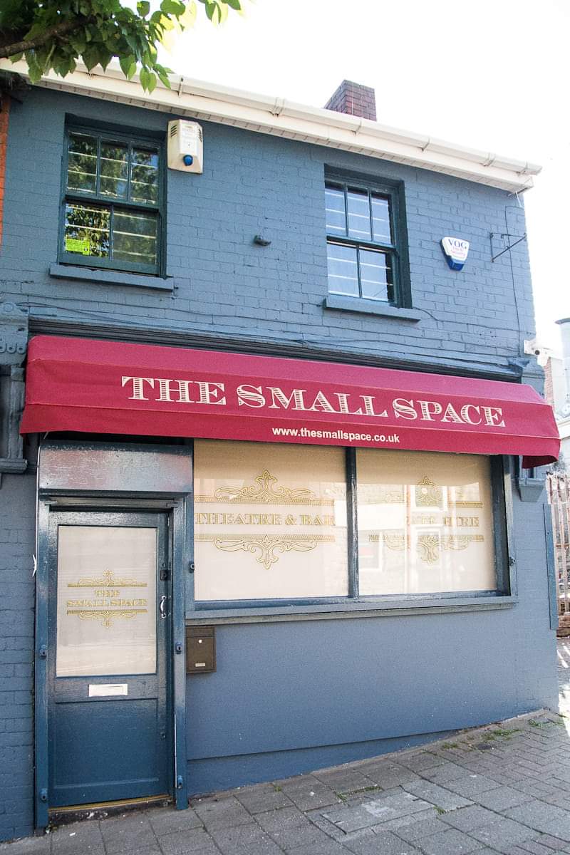 TheSmallSpace5's tweet photo. We are planning to stay open until we’re told otherwise, which means that the show will go on. Obviously if and when the situation changes we’ll update you as we are updated. Thanks for your support.

#Barry #Magic #Magiccirclemagician #Magicnightout #Classicmovies #Supportlocal https://t.co/8CqJFvmLrW
