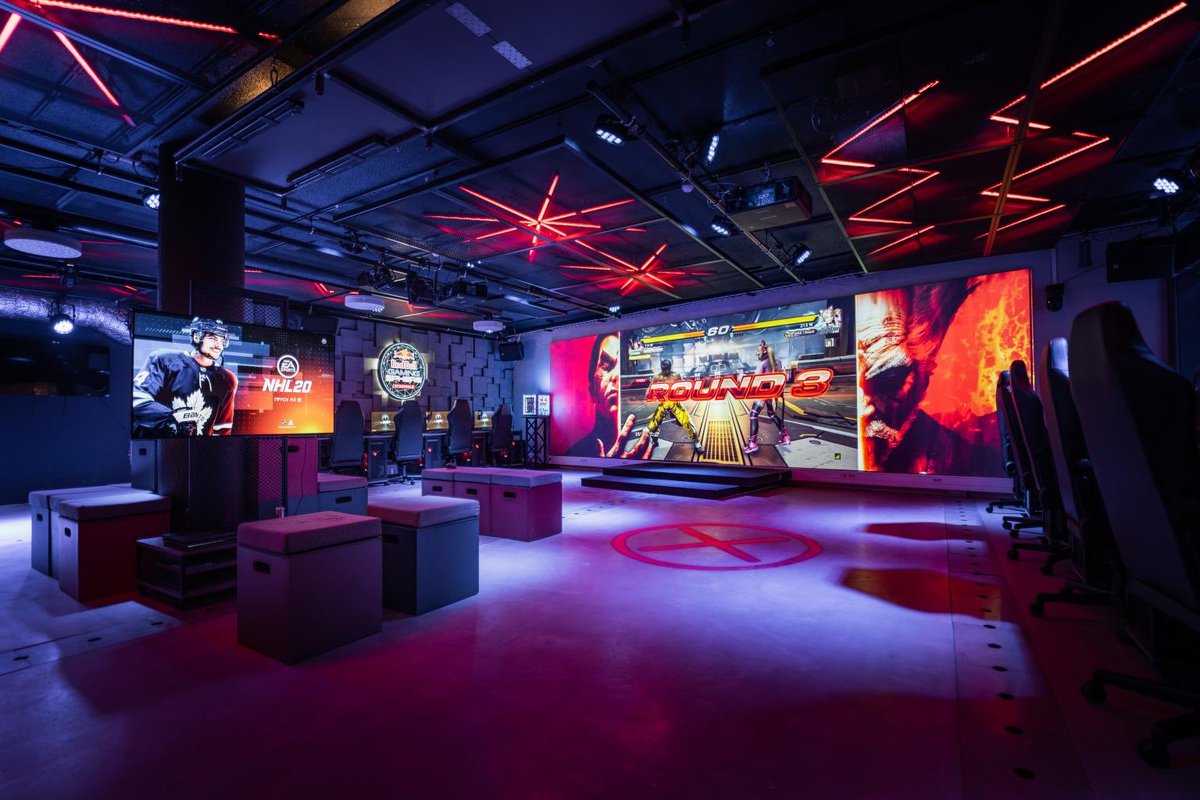 Teams in need of bootcamps or place to play their tournaments/leagues from, let me know and we can help you in Stockholm 4free. <a href="/infernoonline/">Inferno Online</a> 🇸🇪 

RT 👋🚨 (Any game)

Also streamers/casters in need of streaming setups DM me.