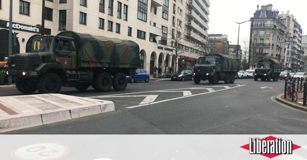 CheckNewsfr's tweet photo. Que font ces nombreux camions militaires aperçus près de Paris ?
https://t.co/SUDgSt7dX0 https://t.co/8OM6nRt7ZL