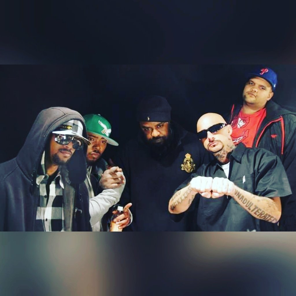 kingmagnetic's tweet image. Born day LOVE to @SeanPrice! I'm celebrating before they close the liquor stores today! 🙏🏾🙏🏾🙏🏾🅿️ #ripseanprice #seanliveson #bcc #bootcamp4life #kingmagnetic #magmob #hiphop #reefthelostcauze #pacewon #ralphdog #pyrex #ughh