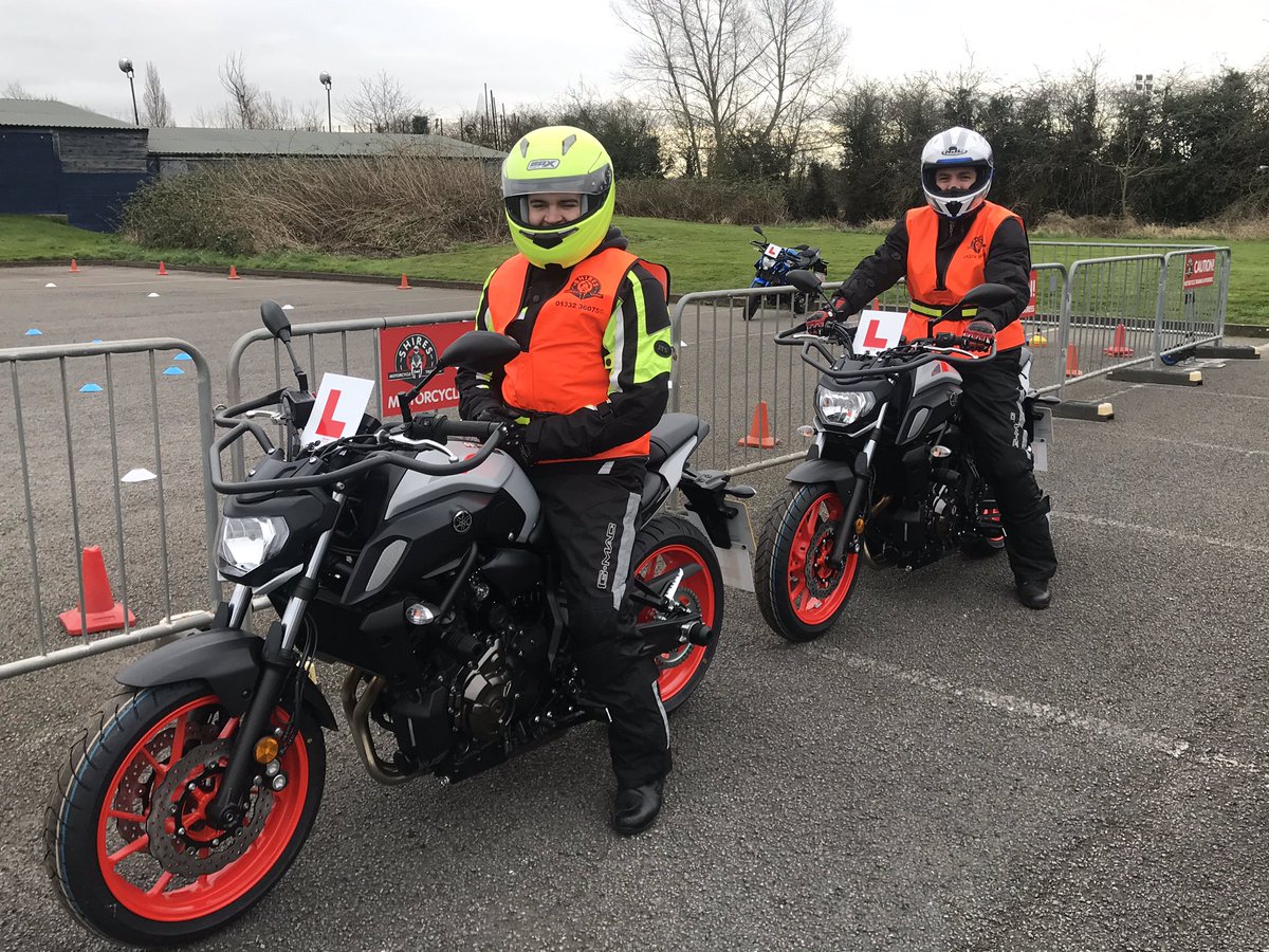 ShiresMT's tweet photo. New bikes out today #YAMAHA #arnoldsmotorcycles #biketraining #MT07 Very Happy Trainees https://t.co/n3vp3Bh5w0