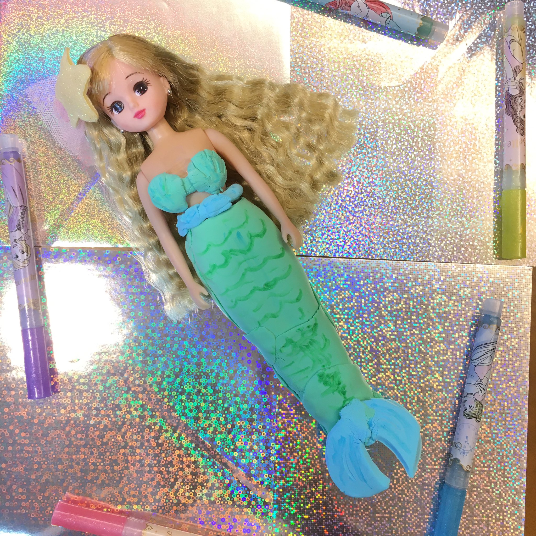 ひつじ 原稿中 ﾑｯｽﾒが紙粘土でリカちゃん人魚作ってた T Co Hlpsufy0uv Twitter