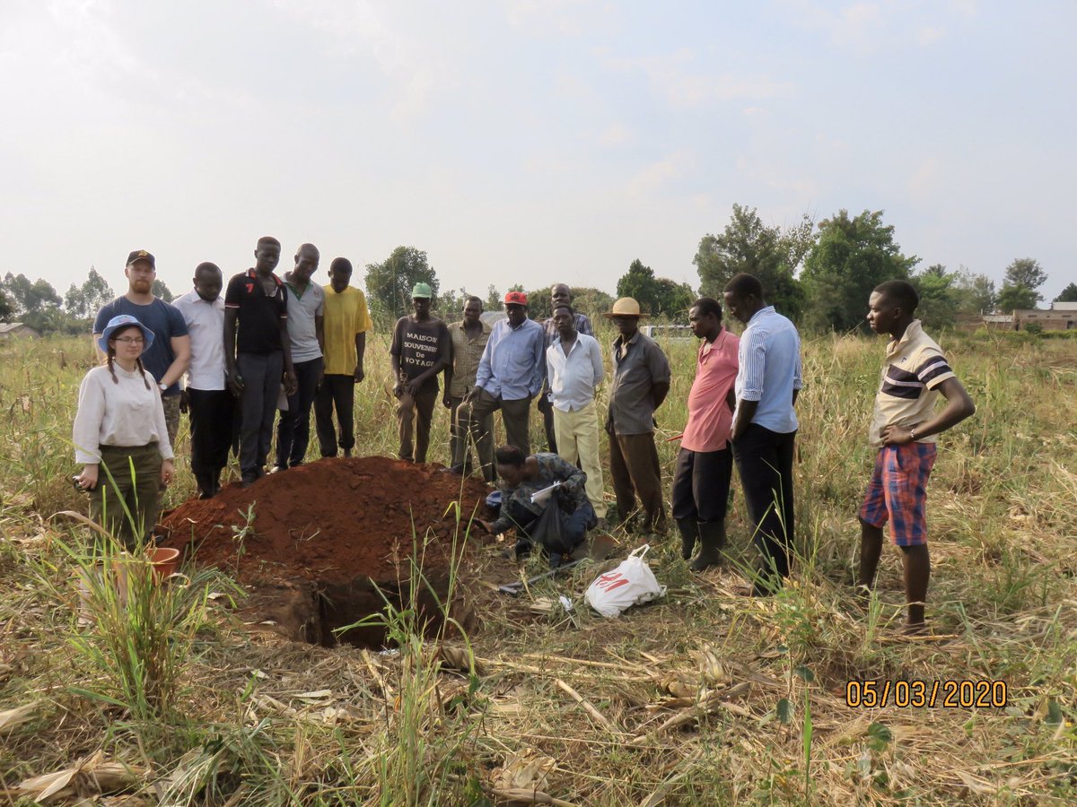 🇷🇺🇺🇬 1-10 марта с.г. Уганду посетила делегация почвоведов <a href="/msu_ru/">МГУ | Lomonosov MSU</a> в рамках реализации совместного с Университетом Макерере проекта по изучению технологий управления почвенными ресурсами для увеличения производства сельхозкультур в Уганде.

Подробнее ➡️ uganda.mid.ru/ru/press-centr…