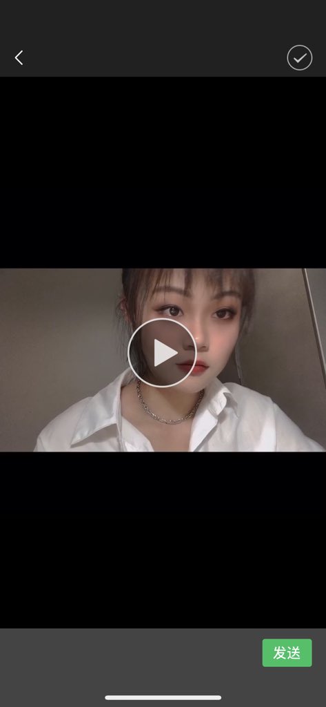 AmberLing20's tweet photo. 在学校
和
在家 https://t.co/BndoQ27iQA