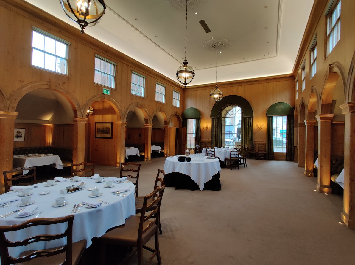 JockeyClubRooms's tweet photo. The Coffee Room at The Jockey Club Rooms is an #architectural gem. It dates back to 1752 when the newly established Club decided to build a coffee house on the High Street of #Newmarket! https://t.co/atozbjWkdO