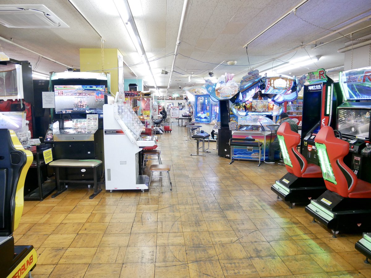 ট ইট র Nagoya Freak 名古屋市南区にある昭和レトロ感満載の建物 トスカショッピングセンター 現在は既に閉店していますが 2階のレジャーランド内田橋は現在も24時間営業中 昔ながらのゲームセンターが消えゆく中で 懐かしい雰囲気が味わえる場所です