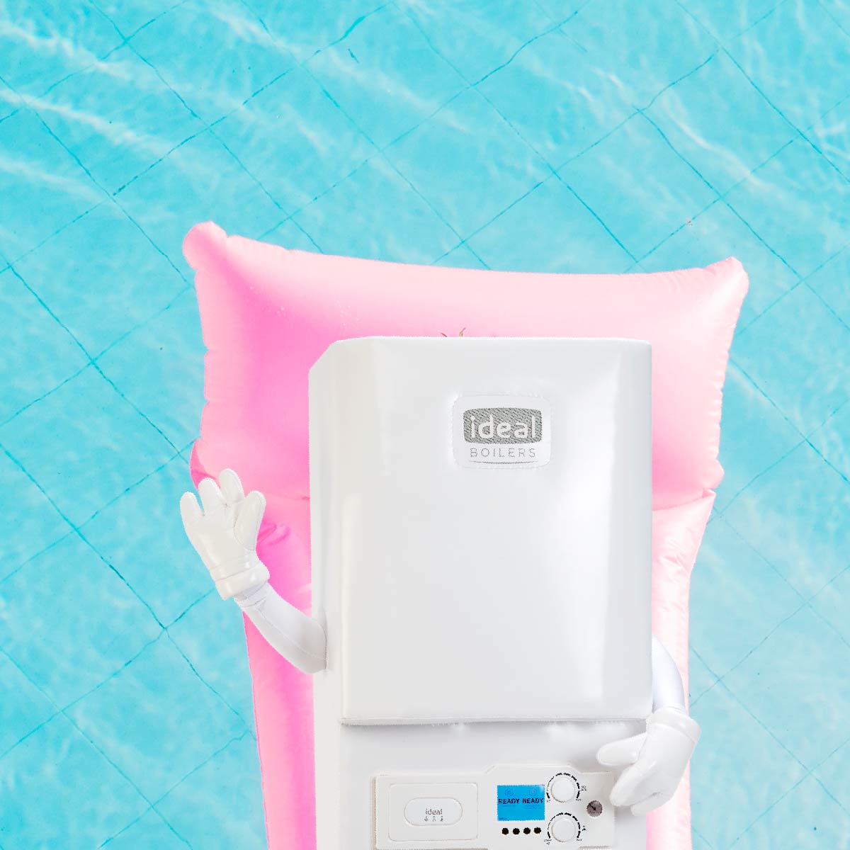 Let your phone do the talking 📱

Turn on predicative text and help #BoilerMan decide what he should get up to in Hollywood today!

Finish the sentence: 'In Hollywood, Boiler Man should ____'