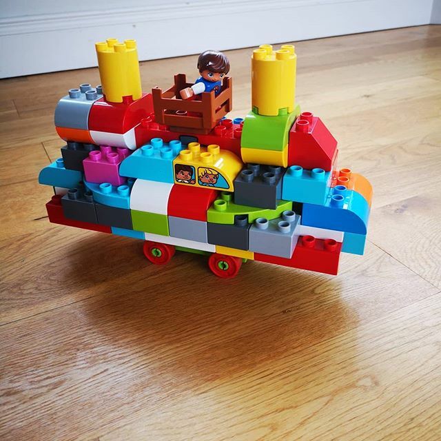 Day 2 boat - not sure if it floats #30daylegochallenge #mktcreations ift.tt/39YYoiX